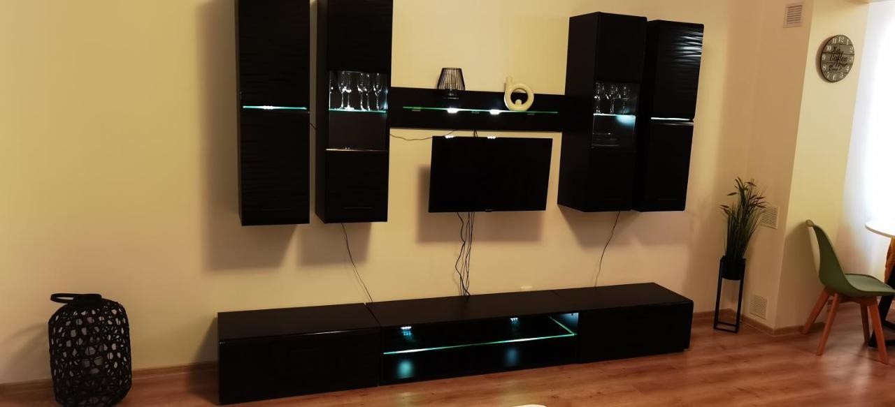 Focus Lux Apartment Miercurea Ciuc Ngoại thất bức ảnh